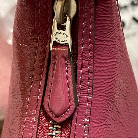 SALE 🎉 COACH Leather pink purse cross body. Final price ! - Picture 8 of 10